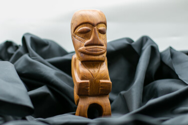 Sculpture titled "PETIT TIKI" by Alain Polydor, Original Artwork, Wood