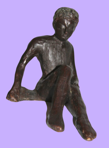 Sculpture titled "Ragazzo seduto" by Albertini, Original Artwork, Bronze