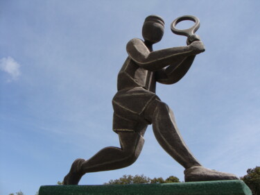 Sculpture titled "JOUEUR DE TENNIS nº…" by Alberto Kissola, Original Artwork, Resin