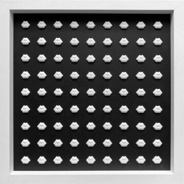 Γλυπτική με τίτλο "81 WHITE LIPS ON BL…" από Alla Grande, Αυθεντικά έργα τέχνης, Ρητίνη