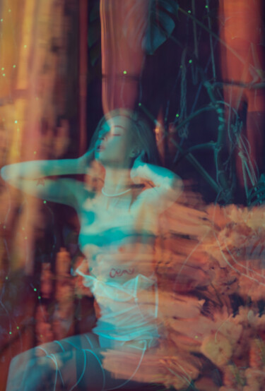 Фотография под названием "The Lumina's Muse" - Alla Toporskaya, Подлинное произведение искусства, Цифровая фотография