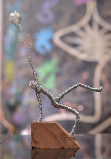 Escultura titulada "..Stone taught me t…" por Andruscara Ra, Obra de arte original, Alambre