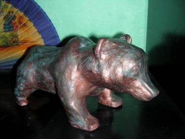 Sculpture intitulée "Petit ours brun" par Aam, Œuvre d'art originale
