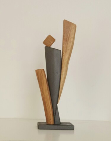 Scultura intitolato "Cubo in equilibrio" da Anna Beltrame A＋D Art, Opera d'arte originale, Legno