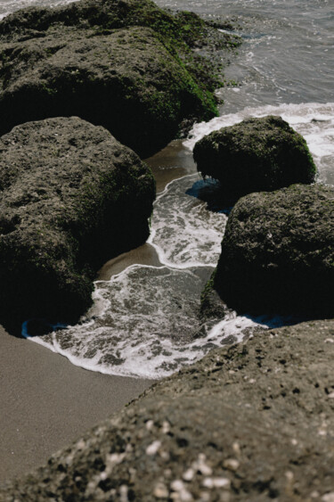 Fotografia intitulada "Stones, Waves, and…" por Anna Ril, Obras de arte originais, Fotografia digital