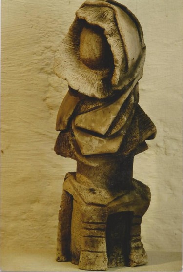 Sculpture titled "femme bizarre" by Anne Marie Mermet, Original Artwork, Terra cotta