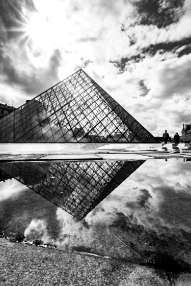 Photographie intitulée "Double Pyramide" par Antonin Borie, Œuvre d'art originale, Photographie numérique