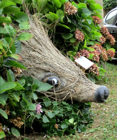 Sculpture titled "Tête de hérisson en…" by Applestrophe, Original Artwork, Metals