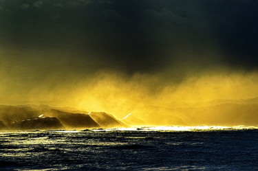 Photographie intitulée "sunset basque" par Aquartistiq, Œuvre d'art originale, Photographie numérique