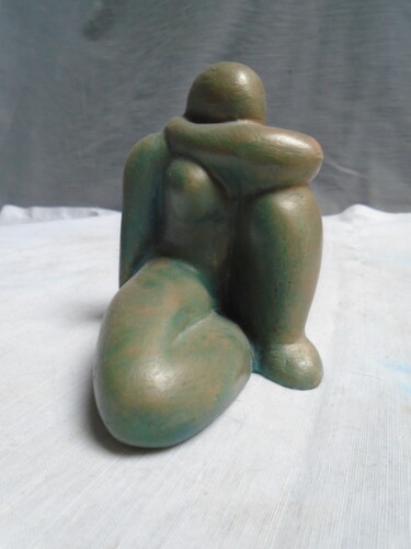雕塑 标题为“Petite femme assise…” 由Marie Ruiz, 原创艺术品, 陶瓷