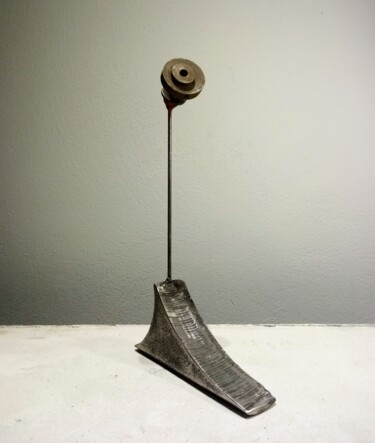 Escultura titulada ""B"" por Aristotle Vikentiou, Obra de arte original, Metales