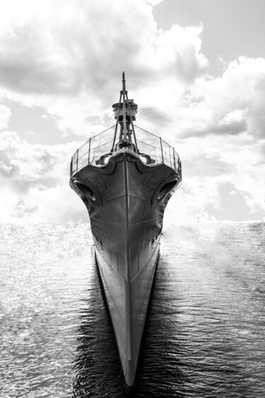 Photography titled "HMS Caroline" by Arkadiusz Gepchard, Original Artwork, Digital Photography