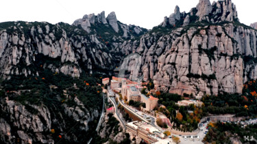 "Sky view of Montser…" başlıklı Fotoğraf Armajay tarafından, Orijinal sanat, Dijital Fotoğrafçılık