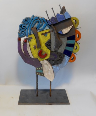 Sculpture intitulée "masque homme femme" par Armelle Colombier, Œuvre d'art originale, Céramique