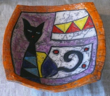 Design intitolato "assiette chat noir" da Armelle Colombier, Opera d'arte originale, Ceramica