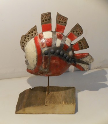 Skulptur mit dem Titel "le-poisson-rouge.jpg" von Armelle Colombier, Original-Kunstwerk, Keramik