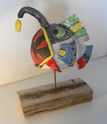 Скульптура под названием "poisson-lanterne.jpg" - Armelle Colombier, Подлинное произведение искусства