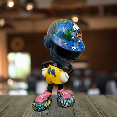 Sculpture titled "Mickey Beats" by Dervis Yusuf Akdemir, Original Artwork, Resin