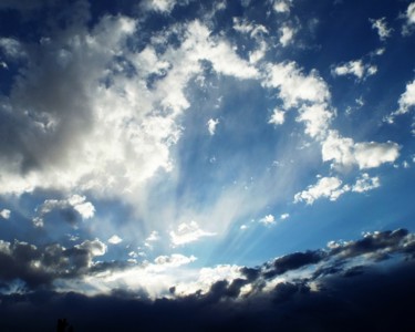 Fotografía titulada "CLOUDS - "Angel Fir…" por Curtis H. Jones, Obra de arte original, Fotografía digital Montado en Bastido…