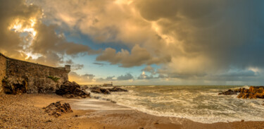 Fotografie getiteld "vue sur le phare de…" door Olivier Barau, Origineel Kunstwerk, Digitale fotografie