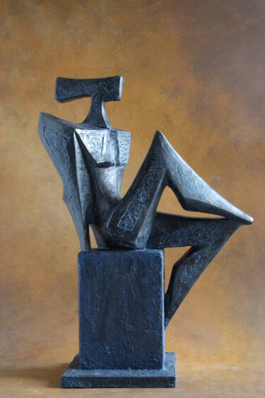 Skulptur mit dem Titel "Figura seduta" von Orazio Barbagallo, Original-Kunstwerk, Harz