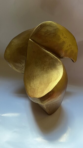 Sculpture titled "Bateau or" by Terredediane, Original Artwork, Clay