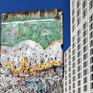 Фотография под названием "Berlin-Est, le jour…" - Bernard Levy, Подлинное произведение искусства, Цифровая фотография