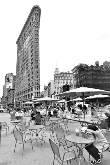 Photographie intitulée "Flatiron building,…" par Bernard Levy, Œuvre d'art originale, Photographie numérique