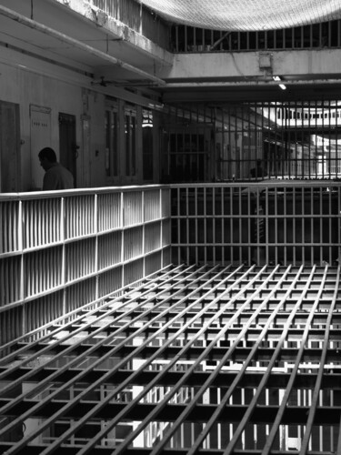Fotografia intitulada "prison des Baumette…" por Bernard Levy, Obras de arte originais, Fotografia digital