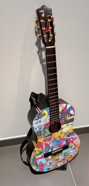 Design intitolato "Guitare POP In" da Bernard Xavier, Opera d'arte originale, Accessori