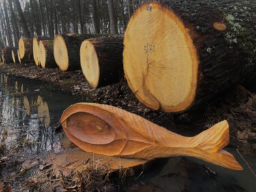 Skulptur mit dem Titel "Ein Fisch…namens Ew…" von Bernie Spielmann, Original-Kunstwerk, Holz