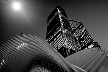 Фотография под названием "Tower NY" - Bertrand Lartillot, Подлинное произведение искусства, Цифровая фотография