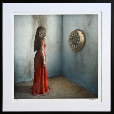 Photographie intitulée "Le bruit de l'horlo…" par Bettina Dupont, Œuvre d'art originale, Photographie manipulée