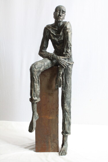 Escultura intitulada "présence 3" por Betty Hanns, Obras de arte originais, Papel