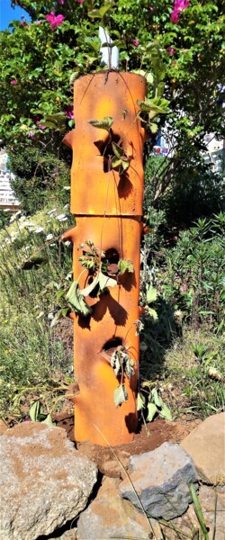 Sculpture intitulée "Tour à Fraise" par Roberto Urbano, Œuvre d'art originale, Plastique