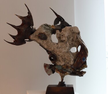 Scultura intitolato ""Piranha"" da Boris Sarikov, Opera d'arte originale, Pietra