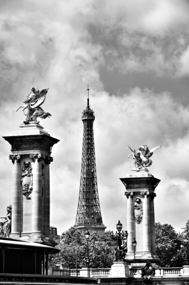 Photographie intitulée "Pont Alexandre III" par Bruno Kattnig, Œuvre d'art originale, Photographie numérique