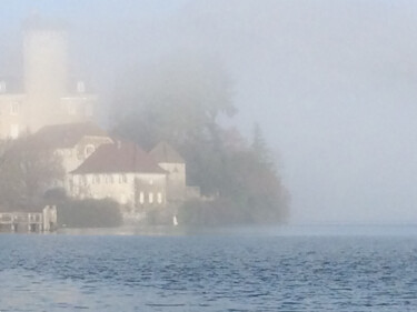 Photographie intitulée "Un château dans la…" par Camille R., Œuvre d'art originale, Photographie non manipulée