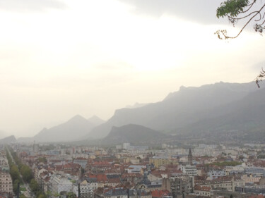 Photographie intitulée "Grenoble" par Camille R., Œuvre d'art originale, Photographie non manipulée