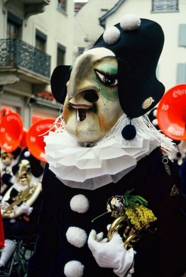 Photographie intitulée "Carnaval de Bâle. M…" par Catherine Boutin, Œuvre d'art originale