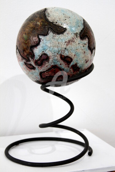 Skulptur mit dem Titel "Terre à terre" von Catherine Demaugé Bost, Original-Kunstwerk, Keramik