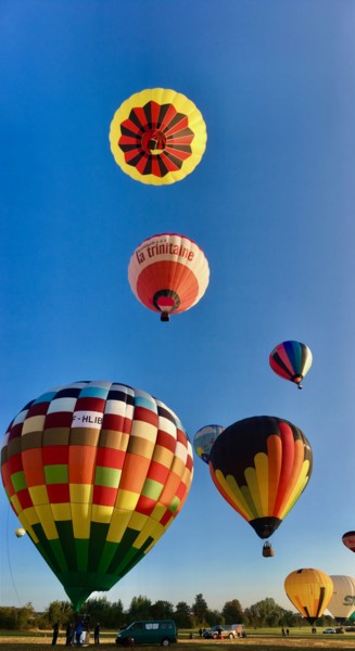 Photographie intitulée "Montgolfiade vol du…" par Cecilia Teodoru, Œuvre d'art originale