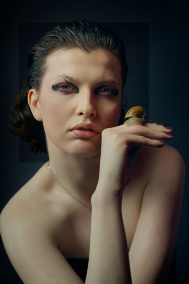 Photography titled "The Snail Lady III…" by Cédric Brion (Studio Clavicule Pics), Original Artwork, Digital Photography