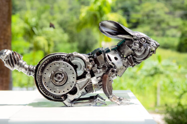 Scultura intitolato "Rabbit metal sculpt…" da Chatree Choorachatatorn (Mari9art), Opera d'arte originale, Metalli