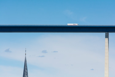 Fotografie mit dem Titel "Moselhochbrücke" von Chris Schäfer, Original-Kunstwerk, Digitale Fotografie