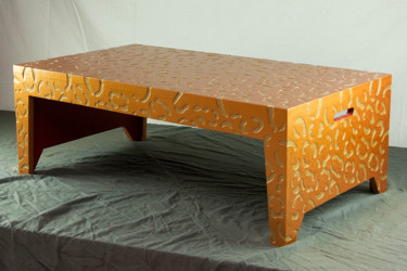 Design intitulée "Table basse dorée" par Christophe Cornard, Œuvre d'art originale, Meuble