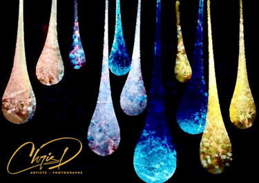 Digital Arts titled "Drops" by Christelle Duval (Chris D.), Original Artwork, Digital Photography