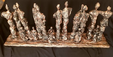 Скульптура под названием "COMMUNAUTE II" - Christiane Guerry, Подлинное произведение искусства, Бумага