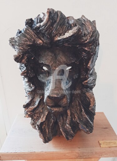 Sculpture titled "Le roi Lion" by Christine Dupont, Original Artwork, Clay