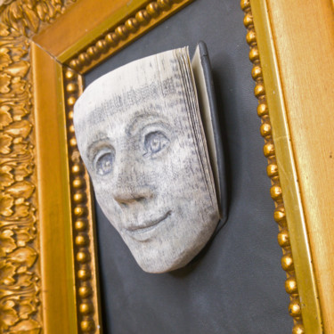 雕塑 标题为“Small book face mus…” 由Christine Rozina, 原创艺术品, 纸